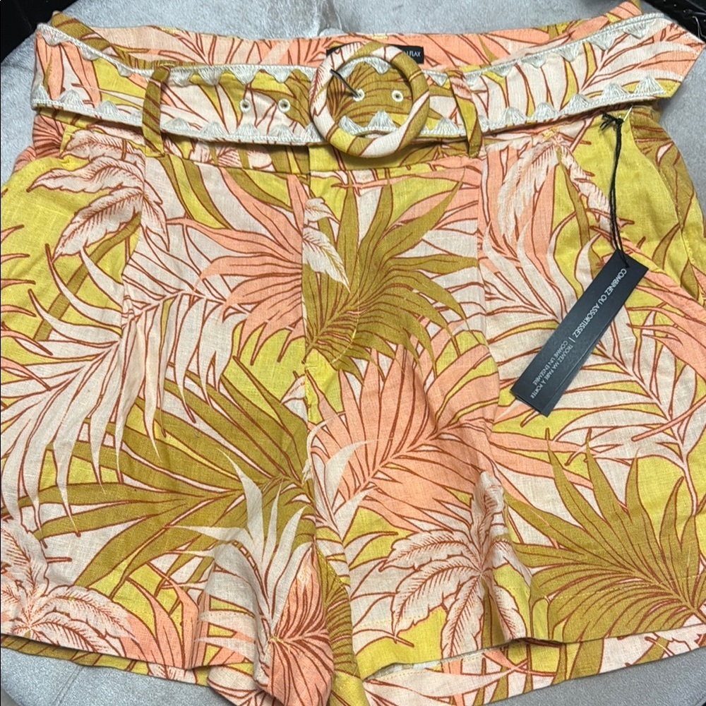 Tropical Print Linen Shorts, Tahari, size 6, new